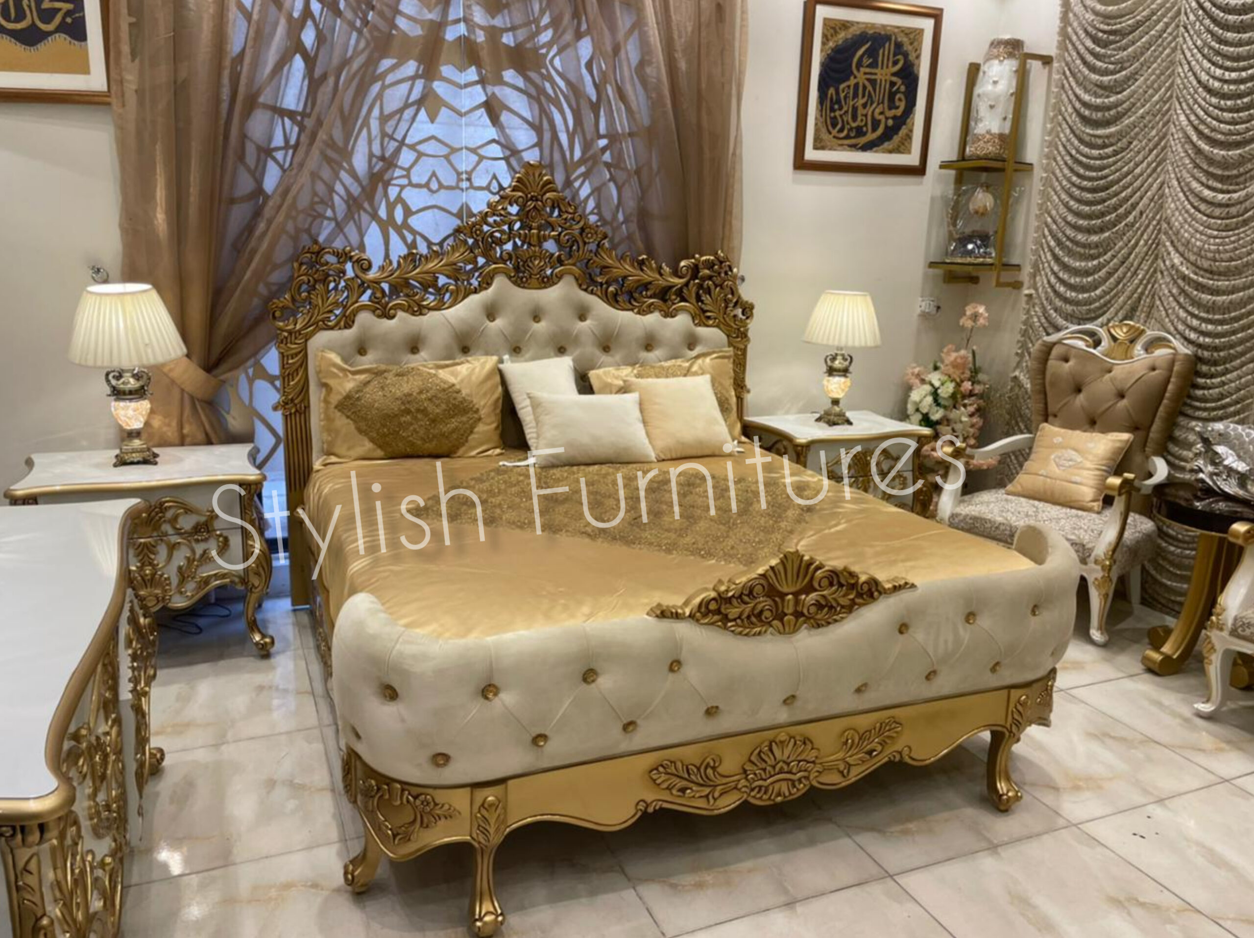 Wing Carving Bed set