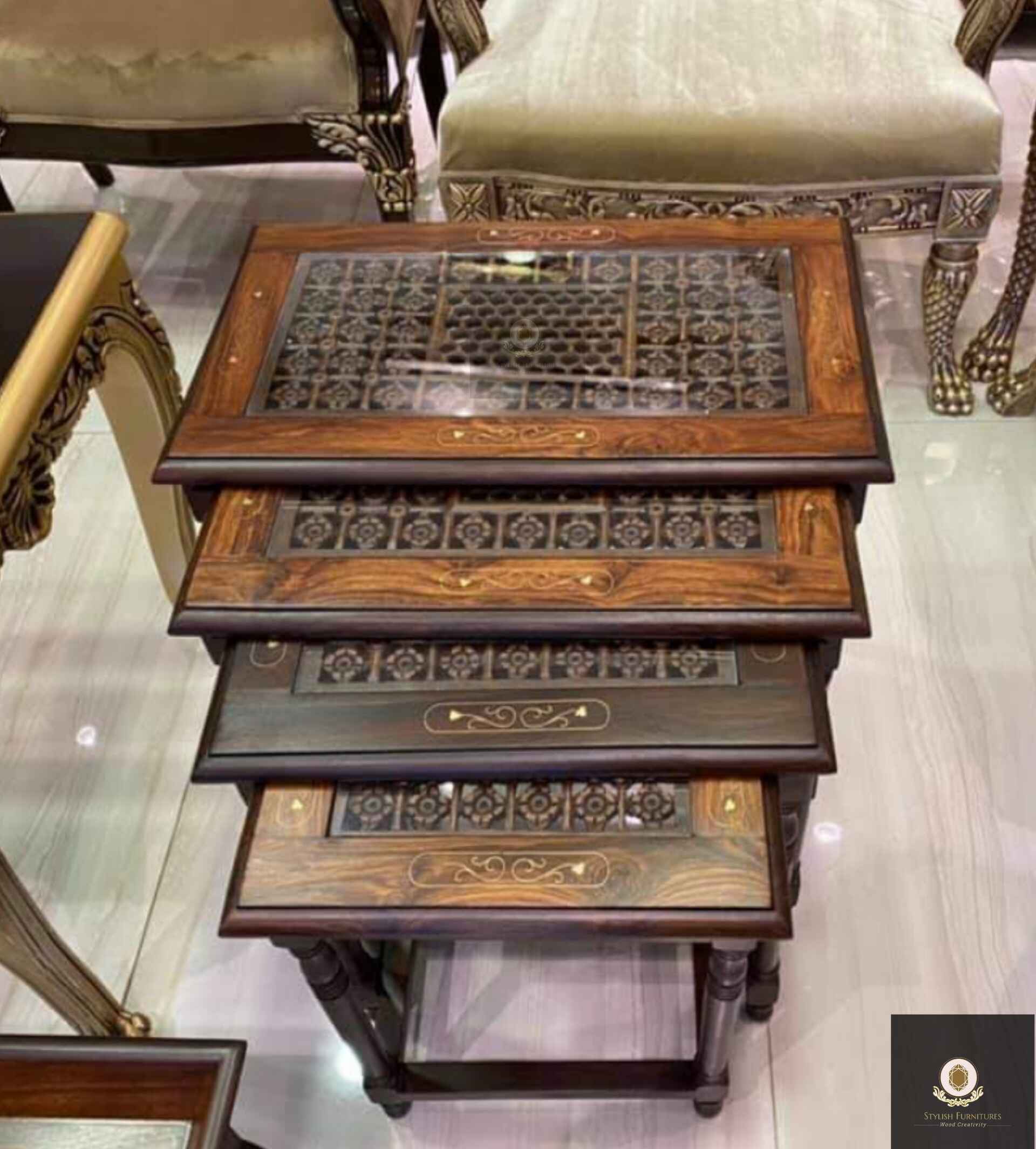 Grilled top nesting tables