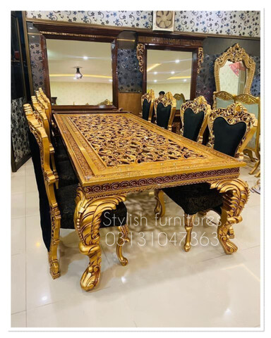Luxury top carving dinning table