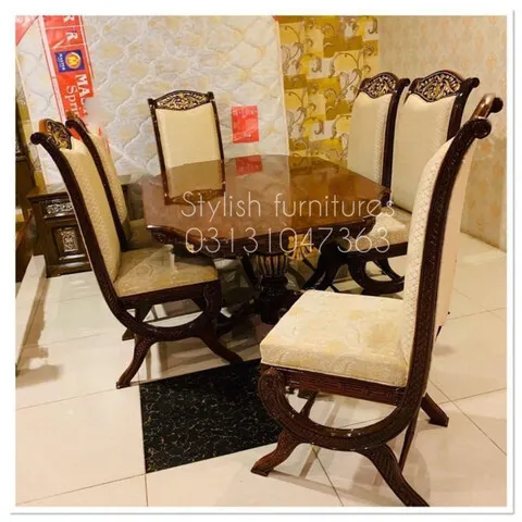 Arena Dining Set